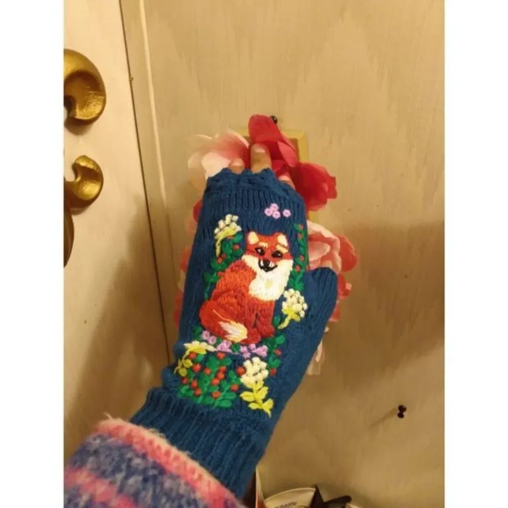 Winter Knit Gloves, Handmade Embroidery, Knitted Fox Gloves Arm Warmer Women